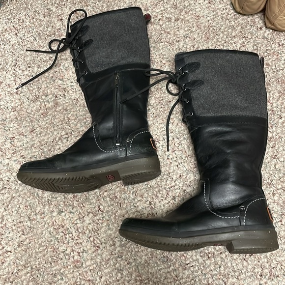 Ugg leather fleece lined waterproof high boots - Picture 5 of 10